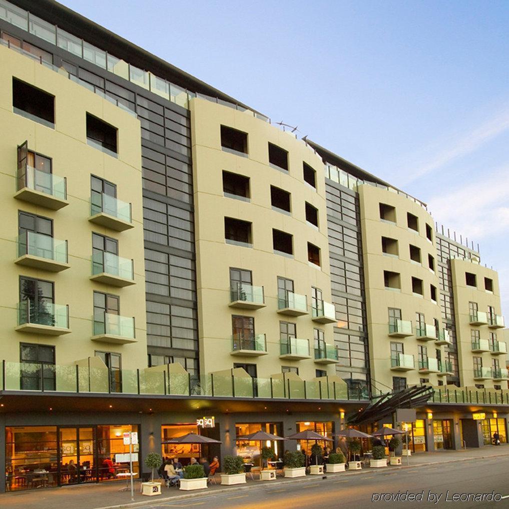 Mantra Hindmarsh Square Hotel Adelaide Exterior photo